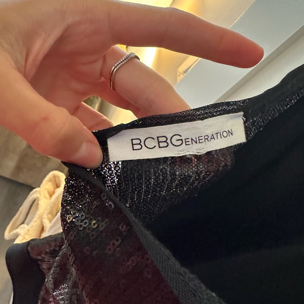 Nwot! Bcbgeneration Halter Top Sequins - image 3
